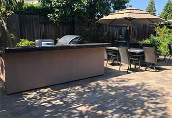 Backyard Patio Close To Galivan, CA | Pillars & Pavers Laguna Niguel